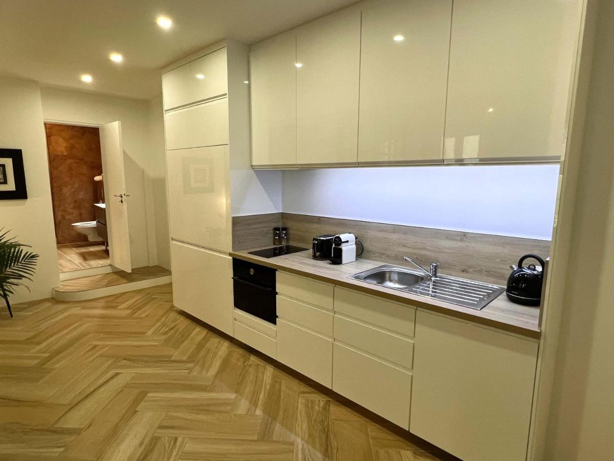 Bel Appartement Au Centre Du Vieux Joigny Exteriér fotografie